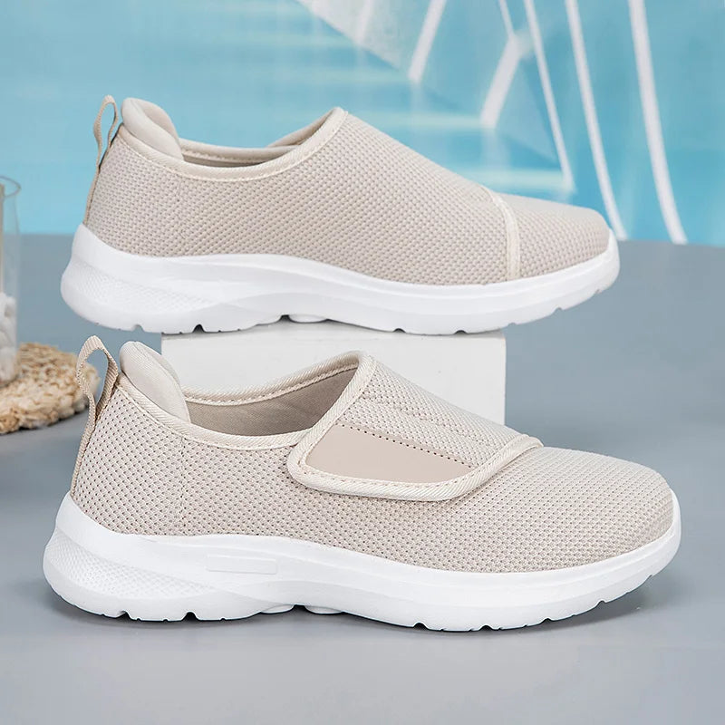 Women's Casual Shoes 