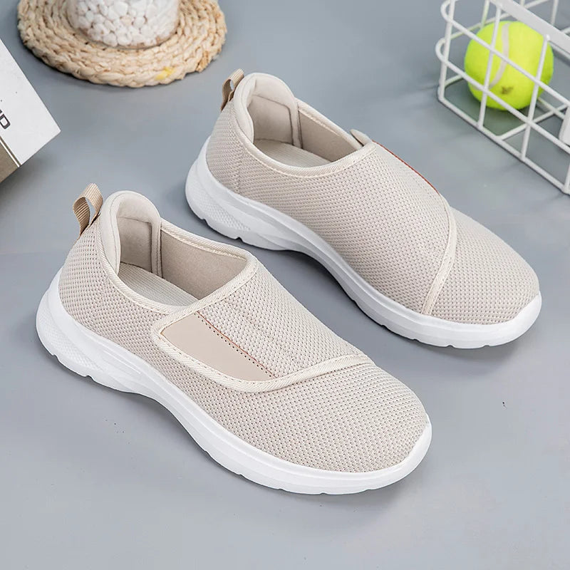 Women's Casual Shoes 